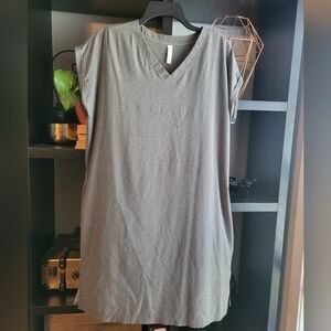 Stylus shift dress, size medium